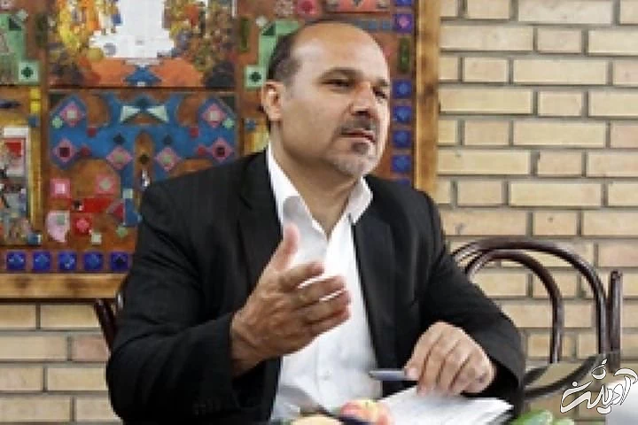 حاجاسماعیلی: کوپن شرایط اقتصادی مردم را عوض نمیکند/ دولت به جای اجرای کوپن، روی تورم و رفع تحریمها تمرکز کند